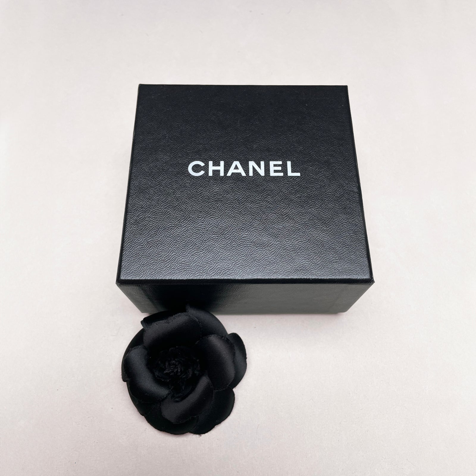 Vintage Chanel Camelia Pendant Pin Brooch - Black