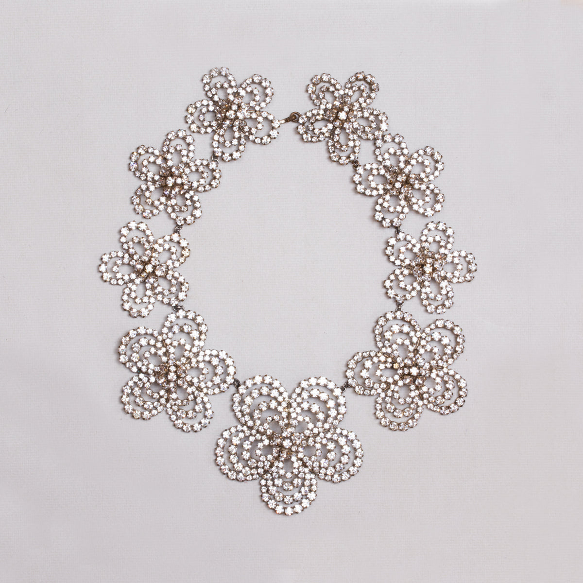Vintage 1950s Flower Paste Necklace