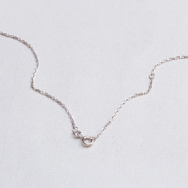 White Gold Plain Chain Necklace felt