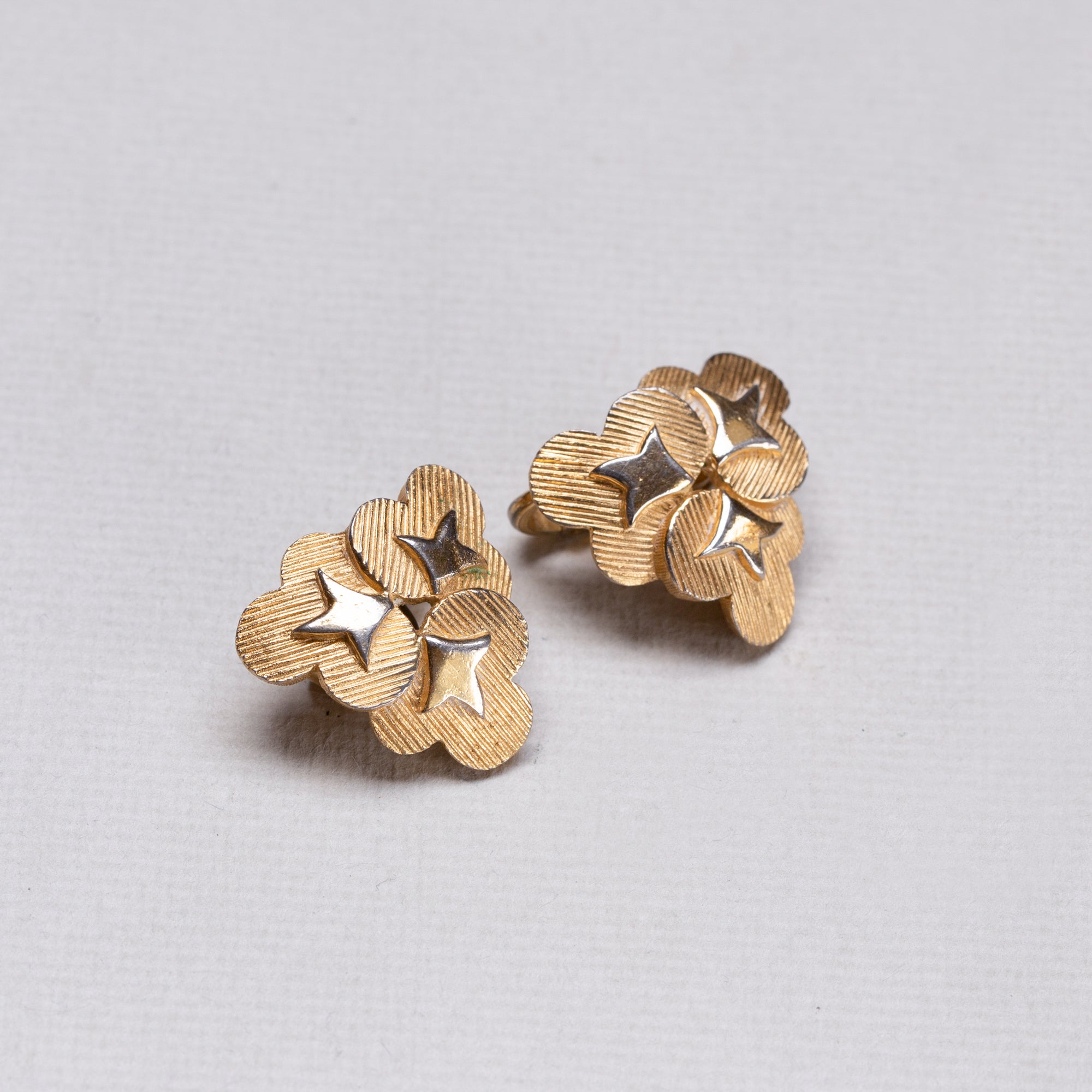 Vintage Trifari Gold Flower Clip-on Earrings