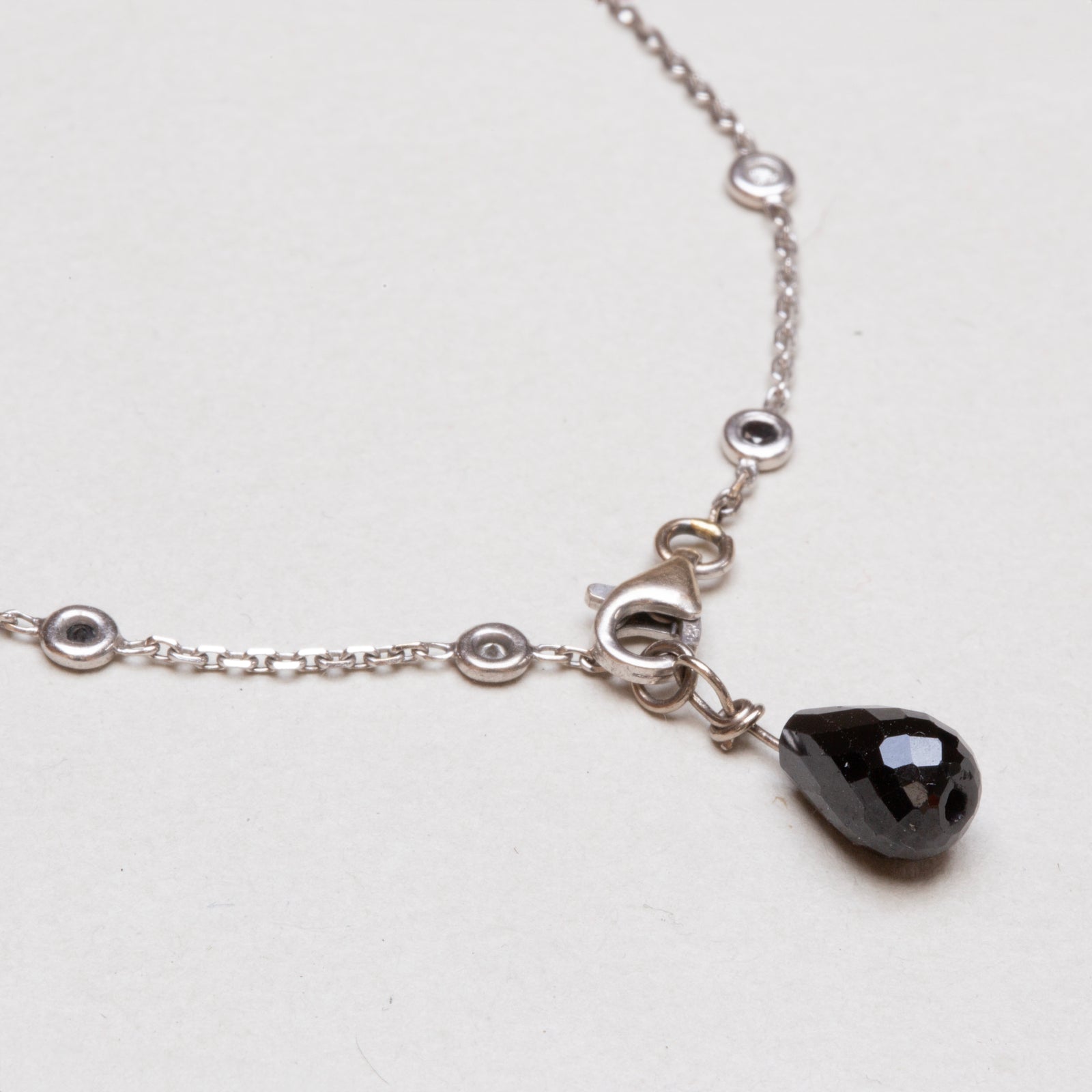 Vintage White Gold Bracelet with Black Onyx and Diamonds