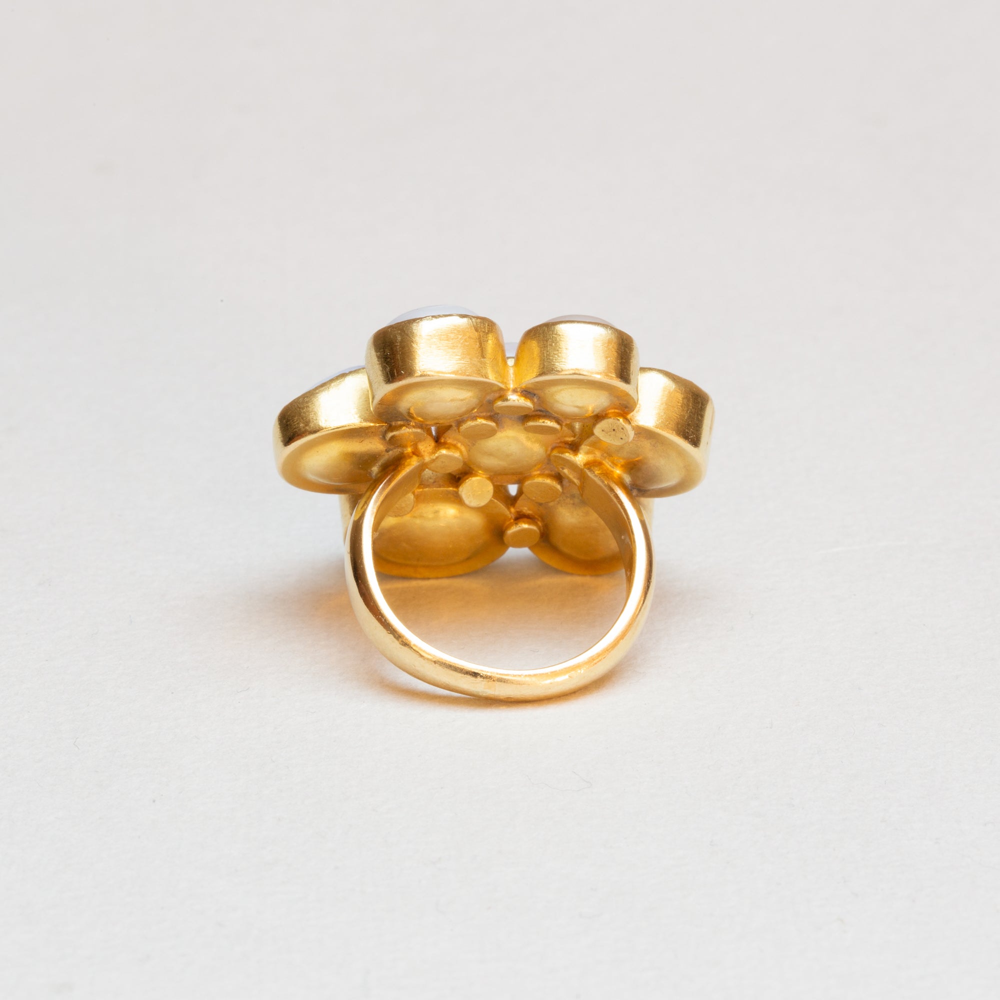 Vintage 18ct Gold Moonlight Ring with Fresh Pearls