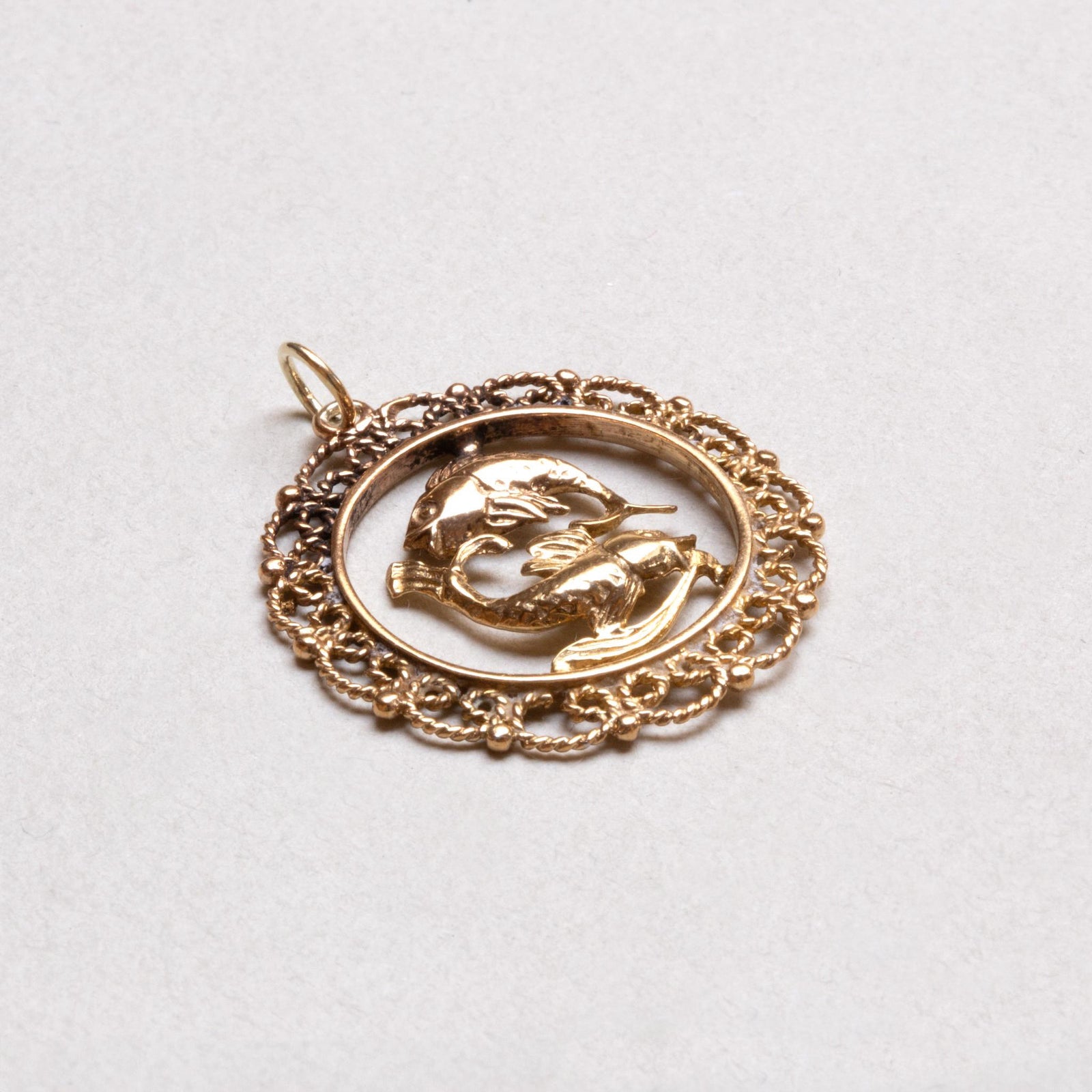 Vintage 9ct Gold Pisces Charm Pendant