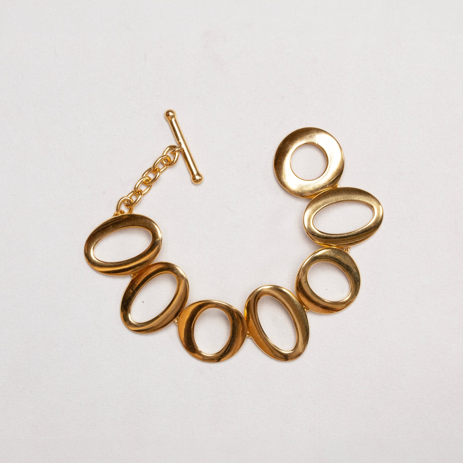 Vintage Monet Gold-plated Circle Link Bracelet