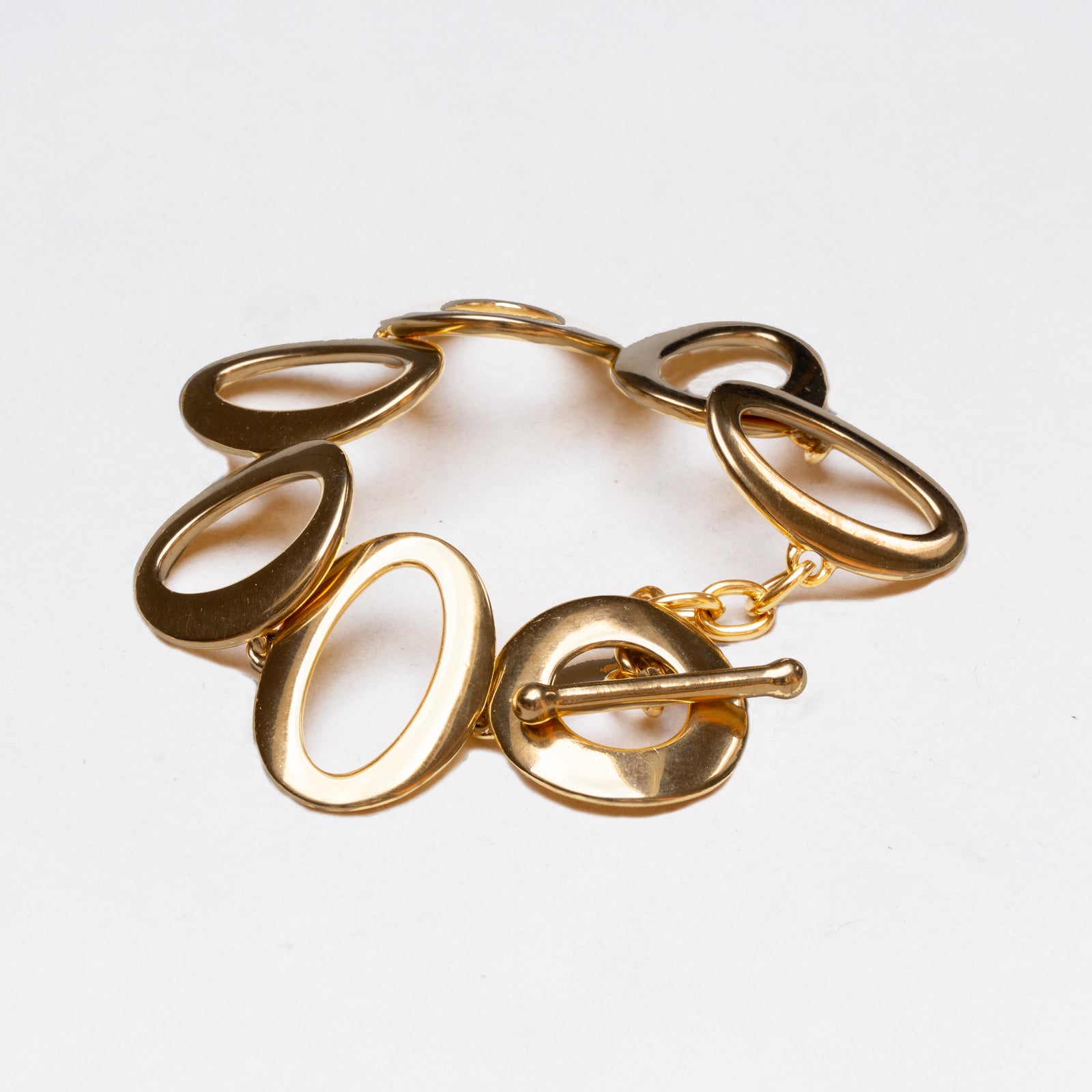 Vintage Monet Gold-plated Circle Link Bracelet