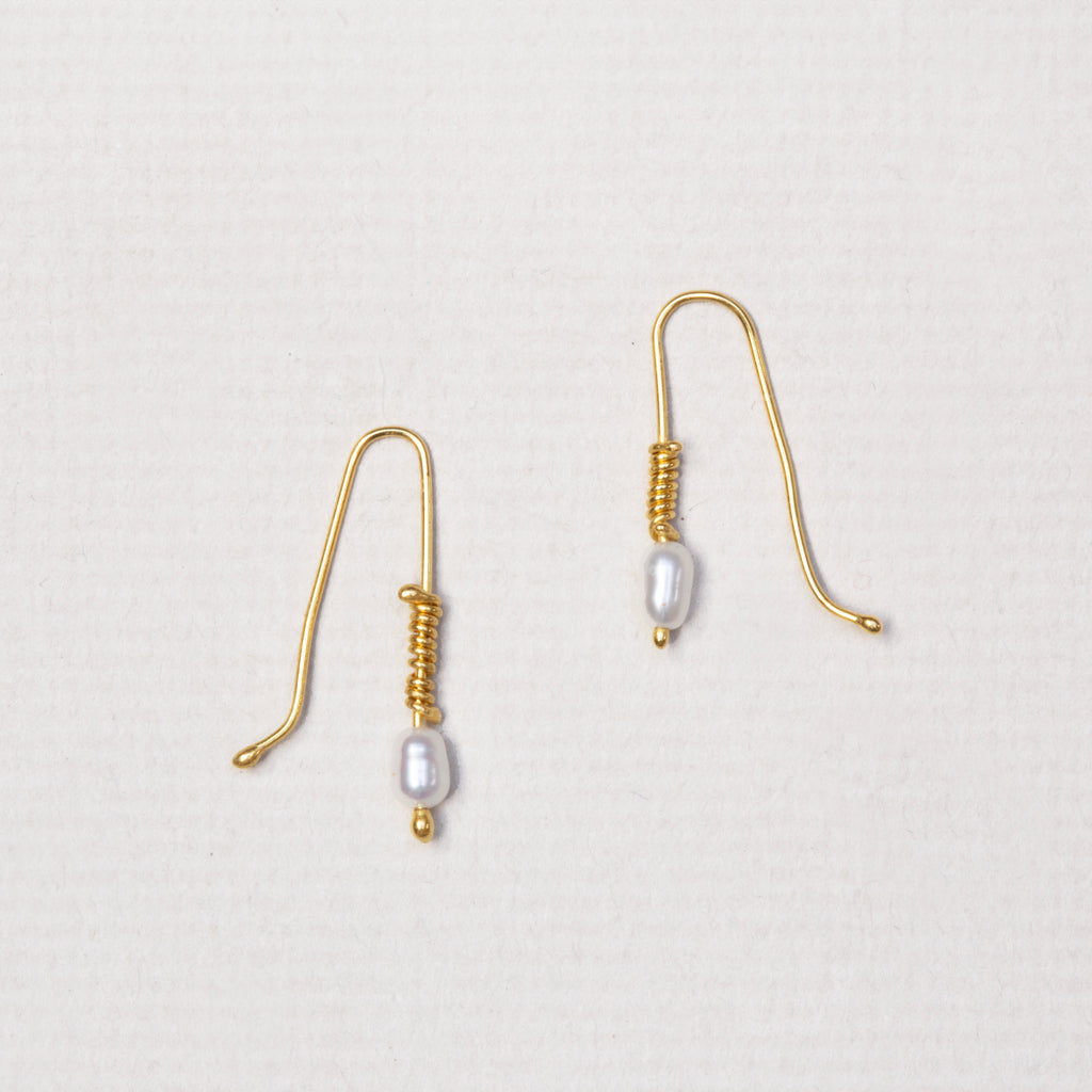Jake Matluck 22ct Gold Pearl Drop Earrings