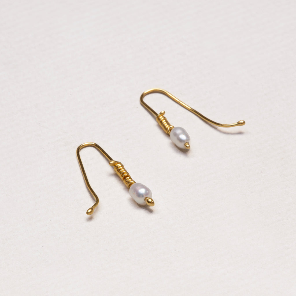 Jake Matluck 22ct Gold Pearl Drop Earrings