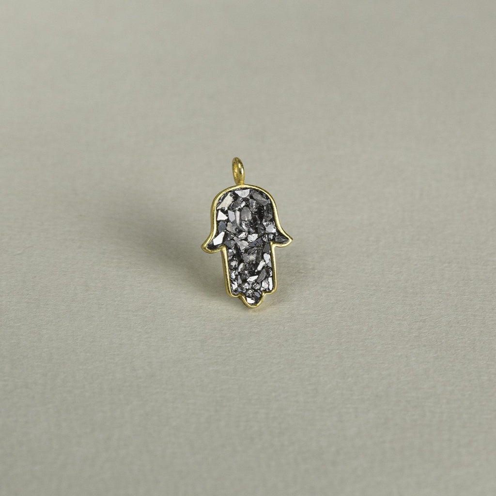 fantastic charm for those who like a darker sparkle