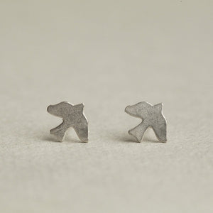 the silver version of the dickie bird stud earrings 