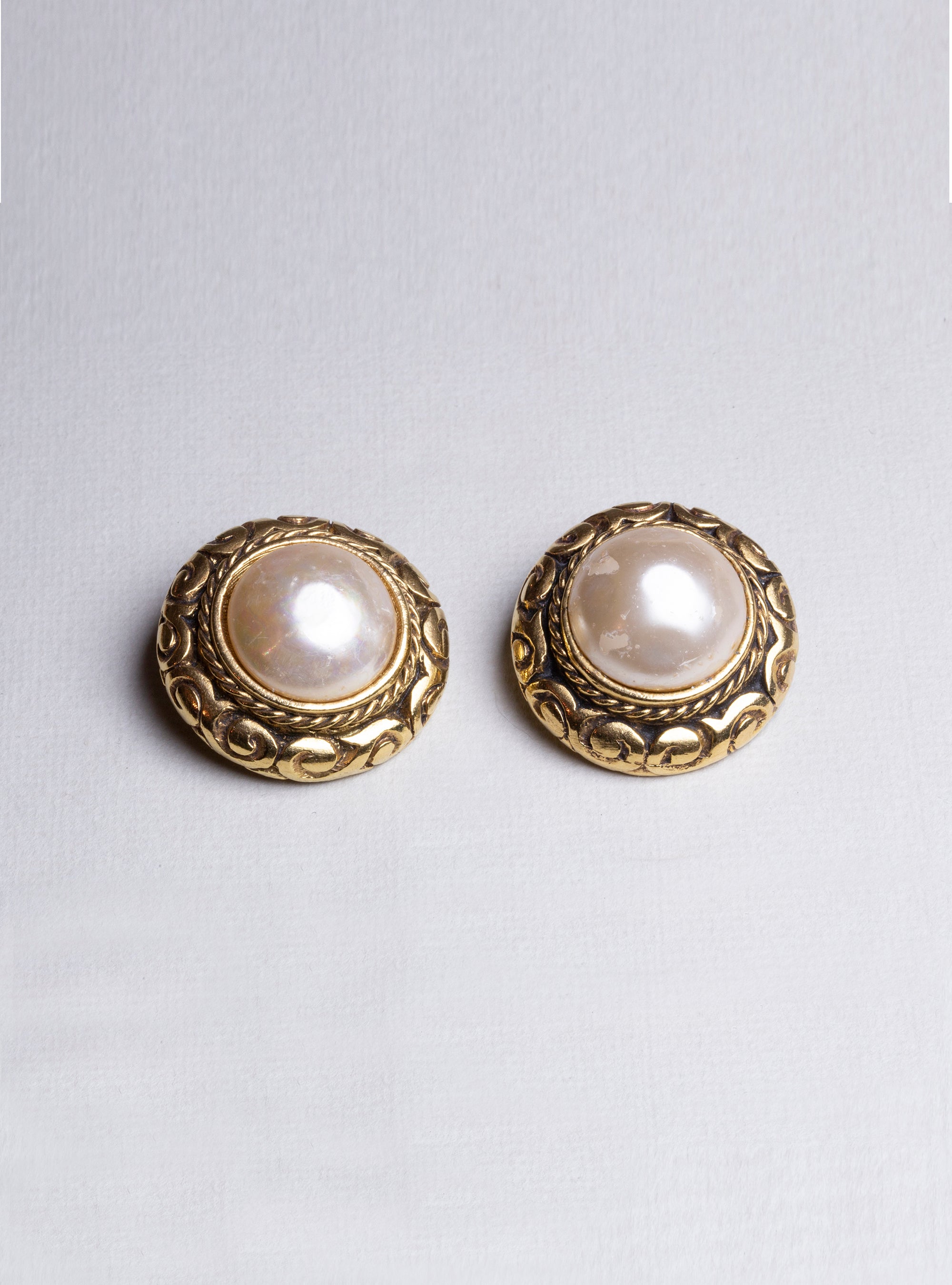 Vintage Chanel Clip-on Earrings with Pearls