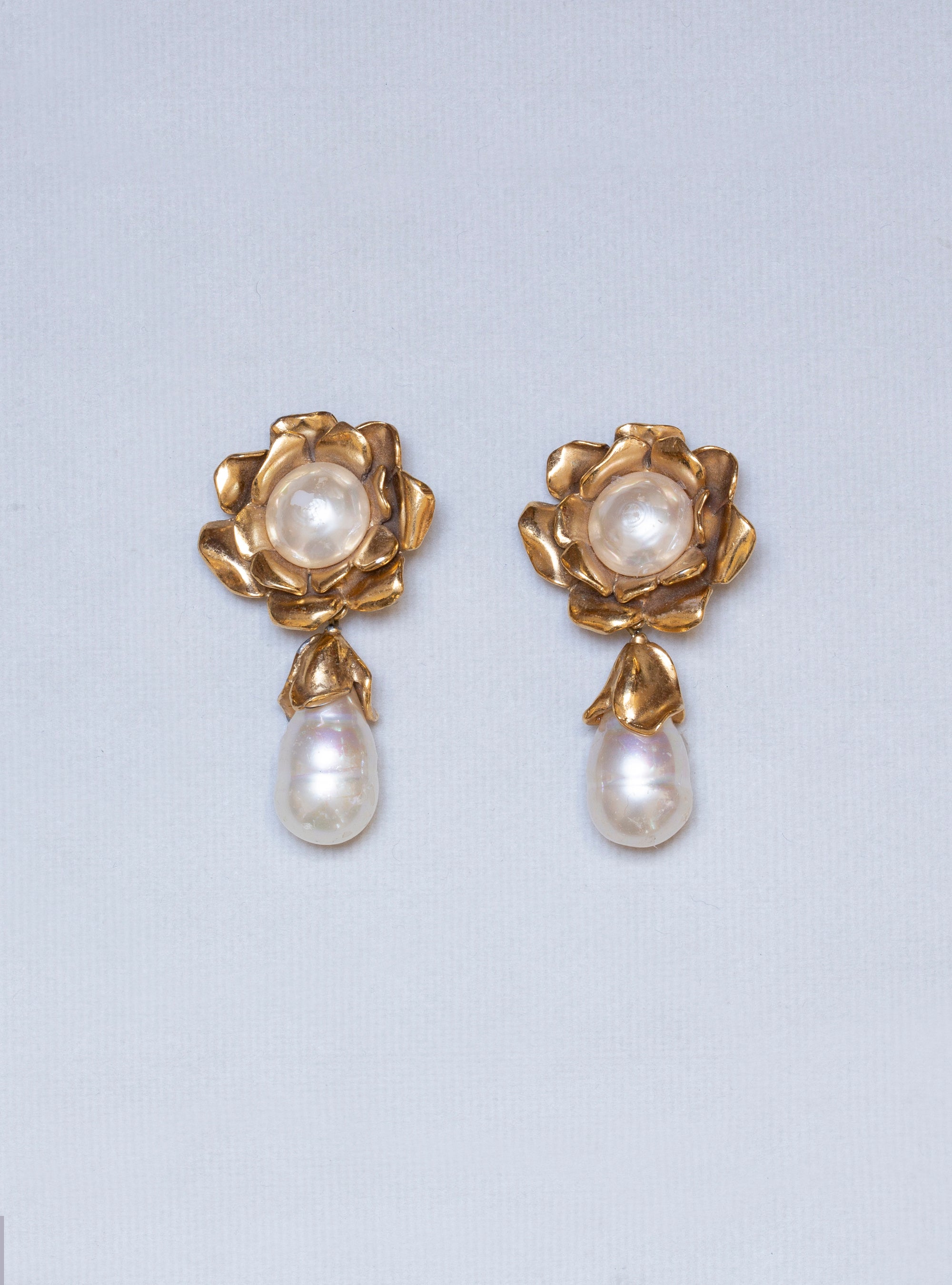 Vintage Gold Flower Clip-on Earrings with Pearls