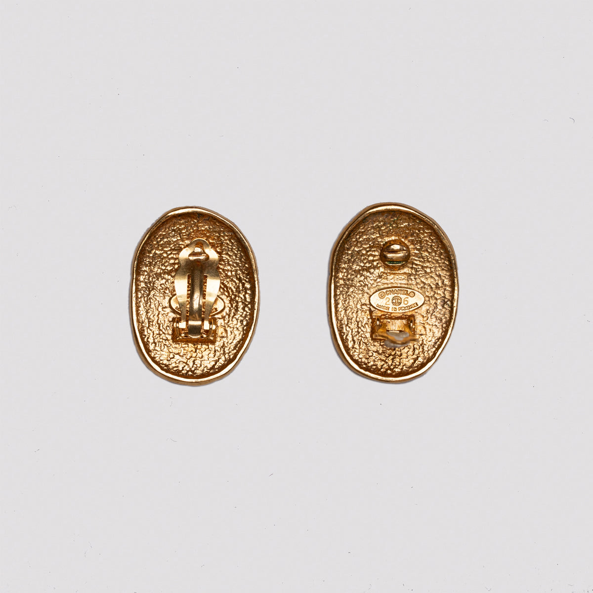 Vintage Chanel Gold Clip-on Earrings