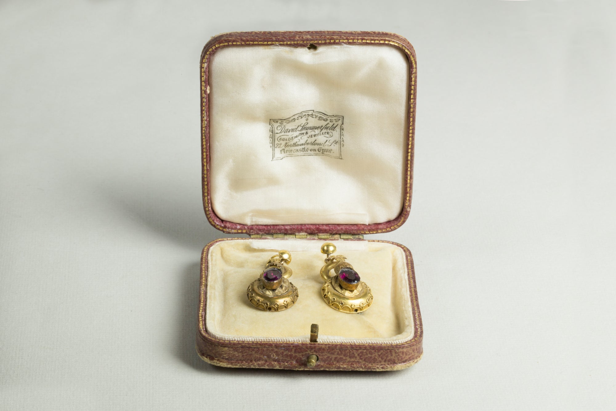 Vintage Gold Red Garnet Drop Earrings