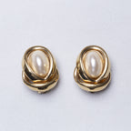 Vintage Pearl Necklace with Gold Clasp and Earrings