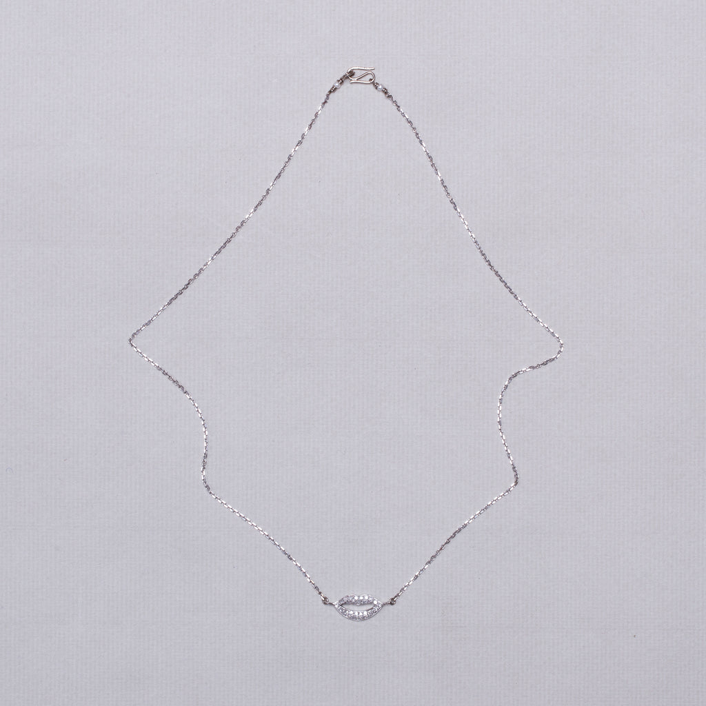 Pavé Diamond Lips Pendant Necklace