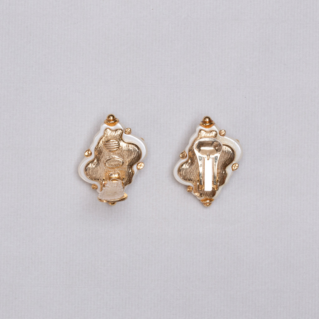 Vintage Shell Clip-on Earrings