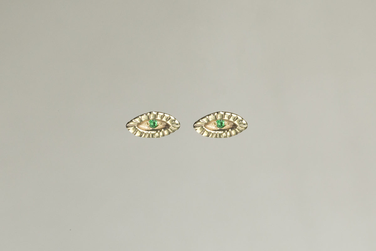 Tiny Eye Gold Stud Earrings with Emerald