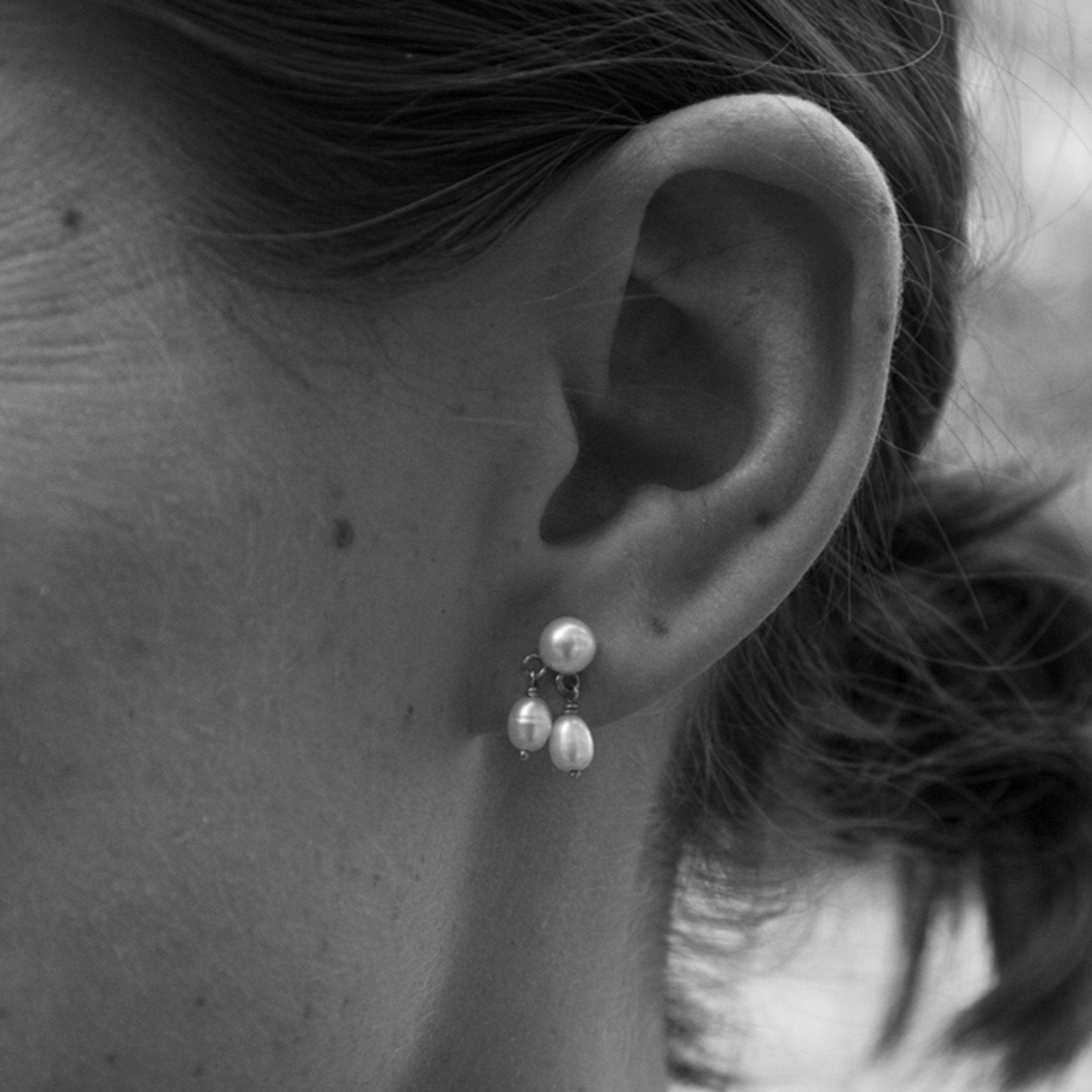 Triple Pearl Stud Earrings - felt