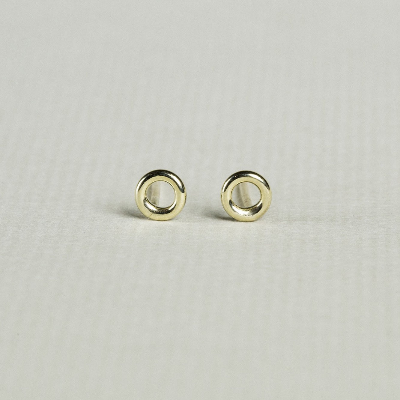 9 carat gold on sale studs