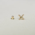 simple and adorable kiss stud in rose gold